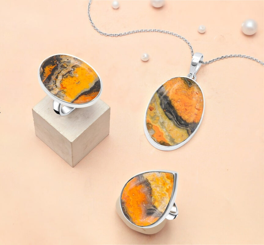 Bumble Bee Jasper Vibrancy: A Burst Of Nature's Bold Palette